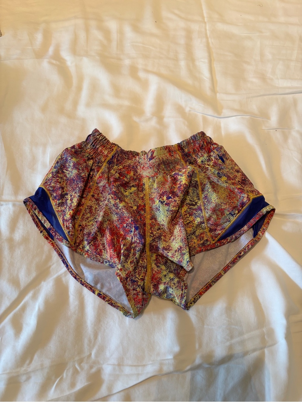 Lululemon Hotty Hot Shorts (2.5” inseam) - Seawheeze